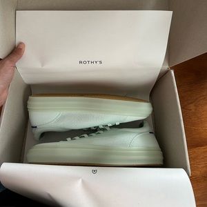 The RS02 Sneaker - Rothy’s - Aquamarine color